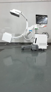 Mobile c-arm x-ray machine